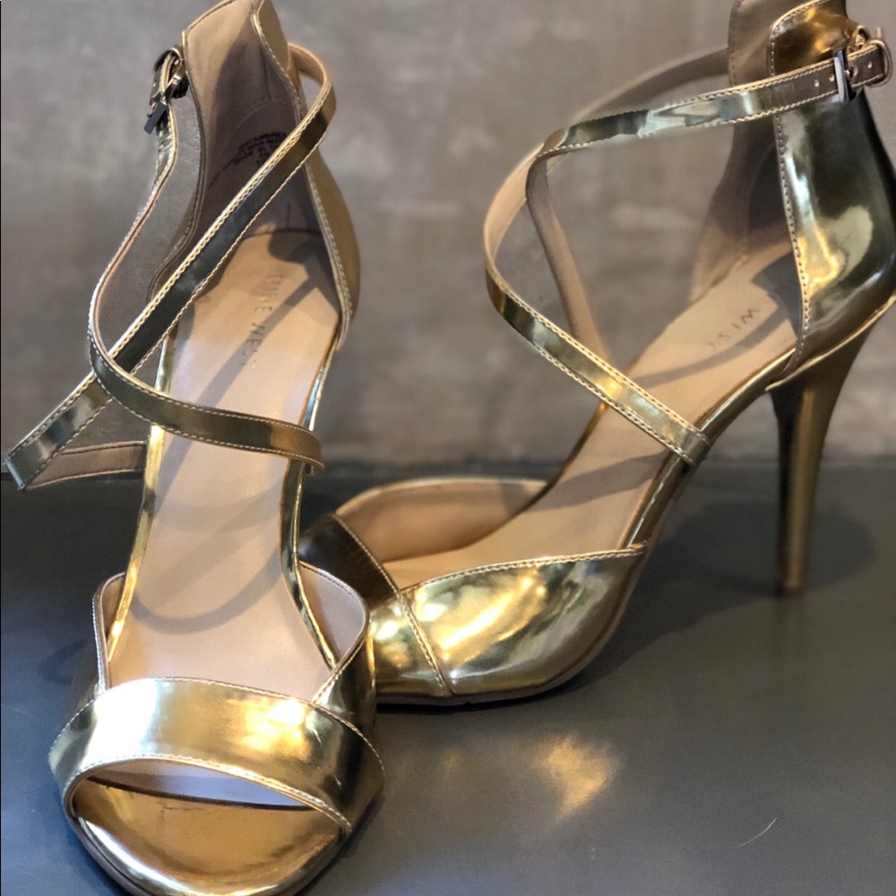 Nine West - Sexy Gold Sandal Heel